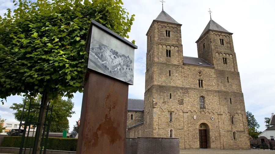 De mooiste dorpen van Midden-Limburg - Susteren Sint Amelgabasiliek