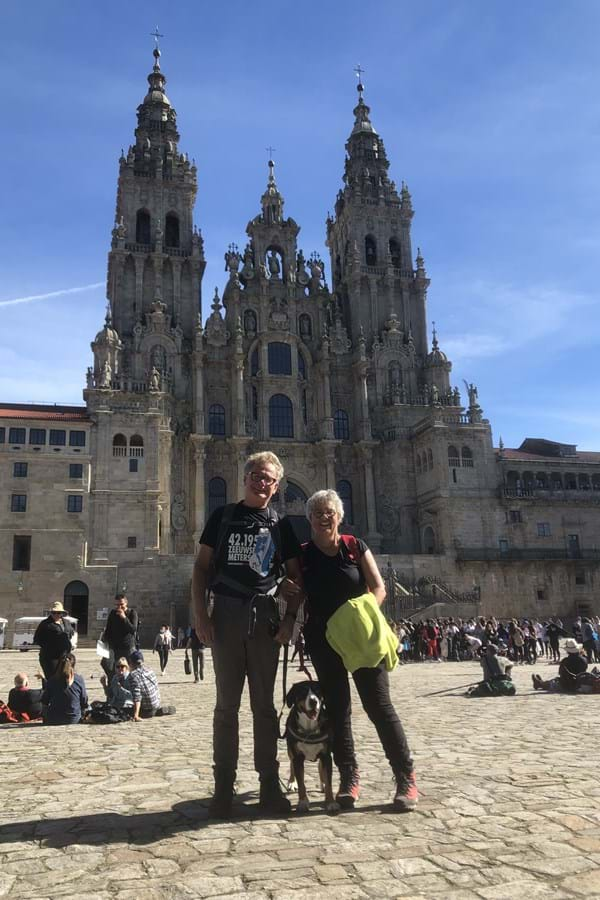 Wandelen met de camper naar Santiago, prachtige kerk