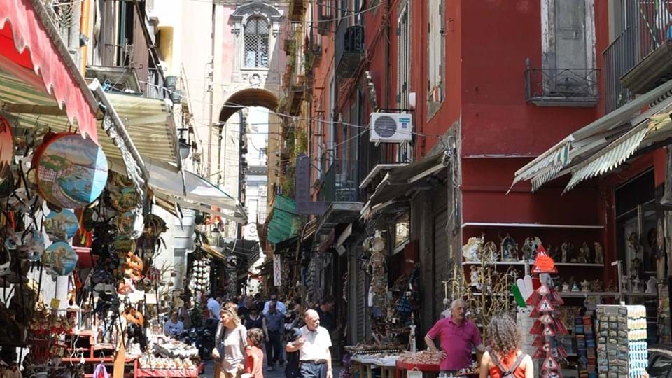 italië-van-rome-tot-sicilië-zuid-italië-winkelstraat