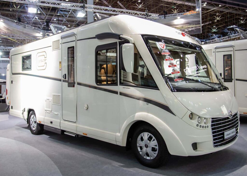 kampeerauto-van-het-jaar-2019-camper-1