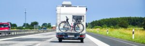 verzekeringen-camper-fiets-snelweg