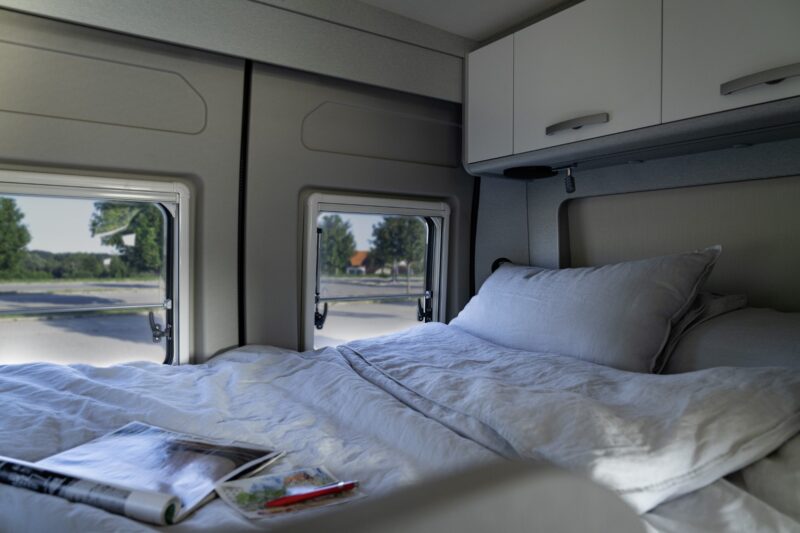 hymer_free_540_blueevolution_interior_view-2