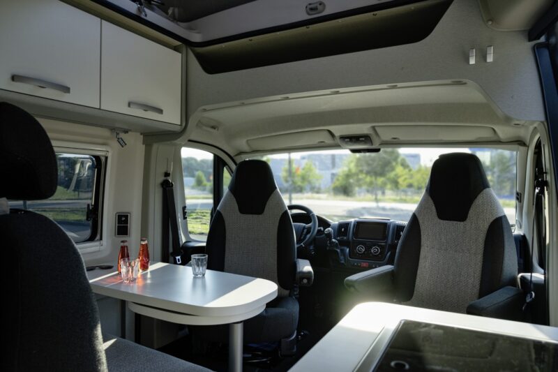 hymer_free_540_blueevolution_interior_view-5